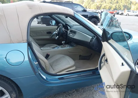 2003 BMW Z4 3.0I z USA, uszkodzony, nr VIN 4USBT53443LT23606